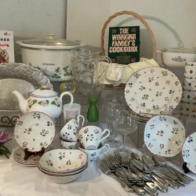 “ SWEETBRIAR / JOHNSON BROTHERS “ COLLECTION /STEMWARE / COOKBOOKS/ DECOR 