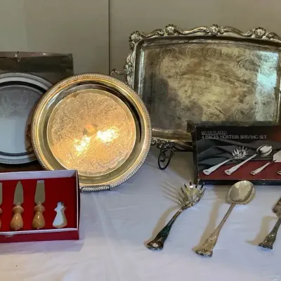 SERVING TRAYS ORNATE / HOSTESS SERVING SET 