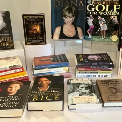 REMARKABLE WOMEN COLLECTION / BIOGRAPHIES - MEMOIRS 