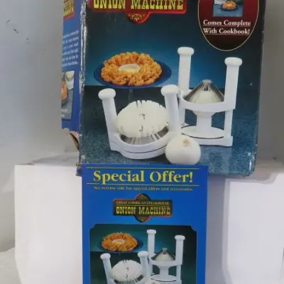 Vintage Great American Steakhouse Onion Machine in its original box, complete with a promotional insert.