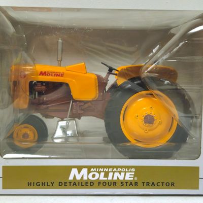 Minneapolis Moline HD NF Four Star Tractor