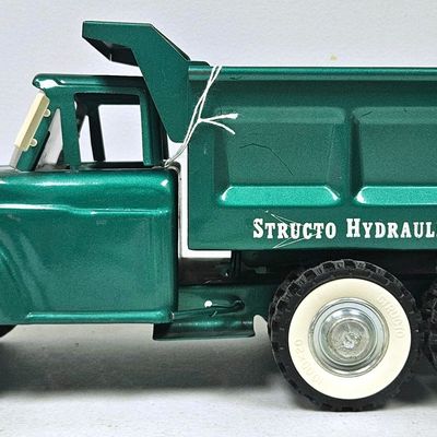 Structo Hydraulic Dump Bed Truck