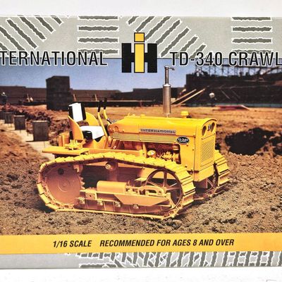International TD-340 Crawler Collector