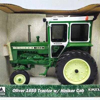 Oliver 1655 Tractor with Hiniker Cab