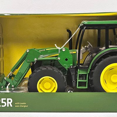 John Deere 5125R Tractor with Loader