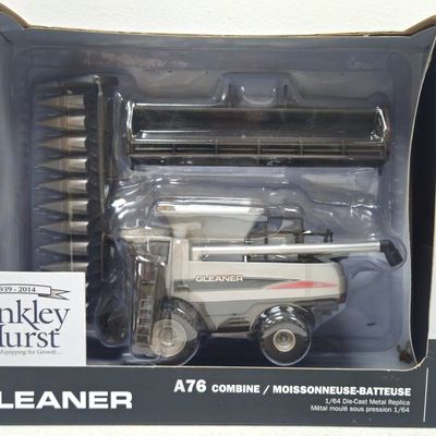 Gleaner A76 Combine Special Binkley & Hurst Tractor