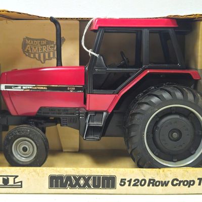 Case International Maxxum 5120 Row Crop Tractor