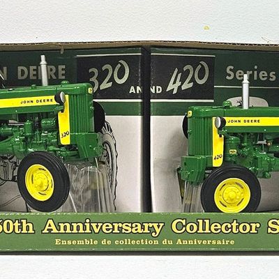John Deere WF 320 & WF 420 Tractor Set