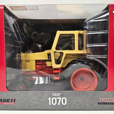 Case IH 1070 Tractor