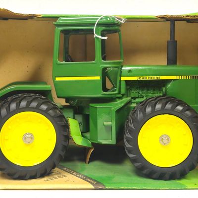 John Deere 4 Wheel Drive Tractor