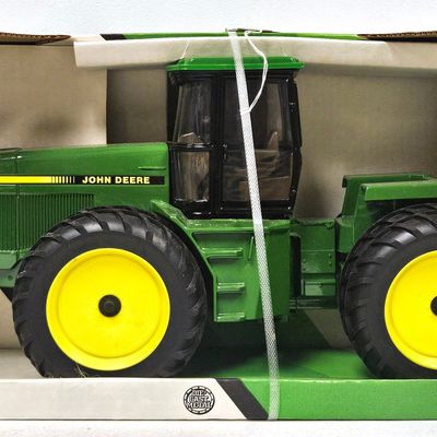 John Deere 4 Wheel Drive Tractor