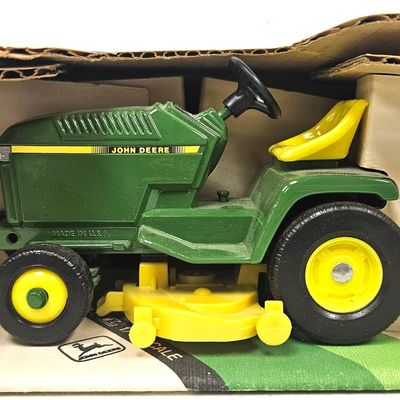John Deere JD SST16 Spin Steer Mower