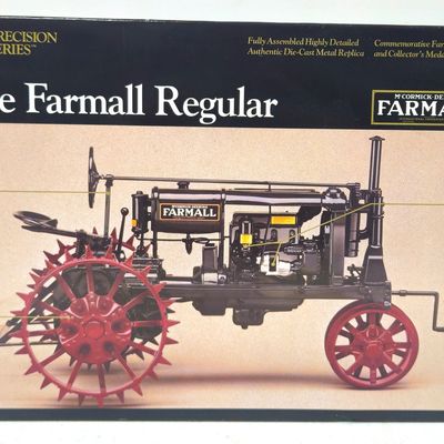 Farmall Regular HD Tractor