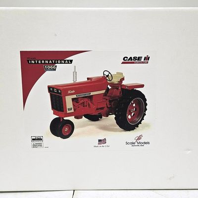 1/8 Scale Case International NF 1066 Turbo Tractor