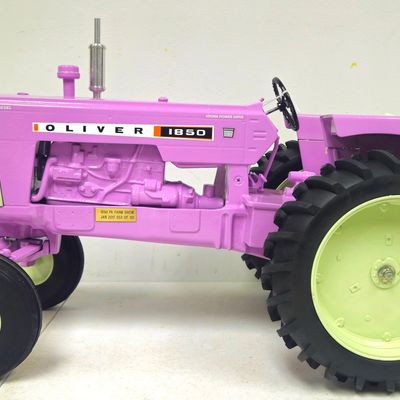 1/8 Scale Purple Oliver WF 1850 Diesel Tractor