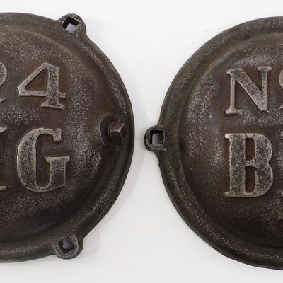 Sale Photo Thumbnail #612: John Deere No.4 Big cast iron covers