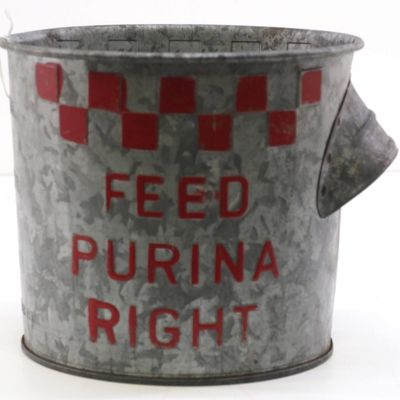Sale Photo Thumbnail #580: 1-gallon Purina dry measure galvanized bucket