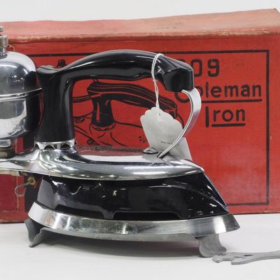 Sale Photo Thumbnail #112: Coleman Model 609A gas iron