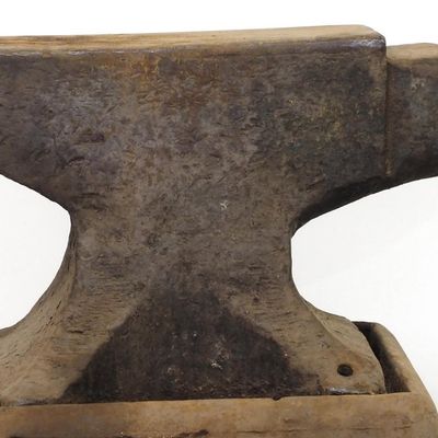 Sale Photo Thumbnail #632: 360-lb American Anvil Co. anvil