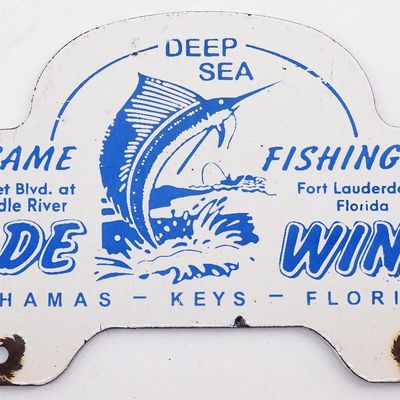 Sale Photo Thumbnail #487: Bahamas-Keys-Florida license plate topper