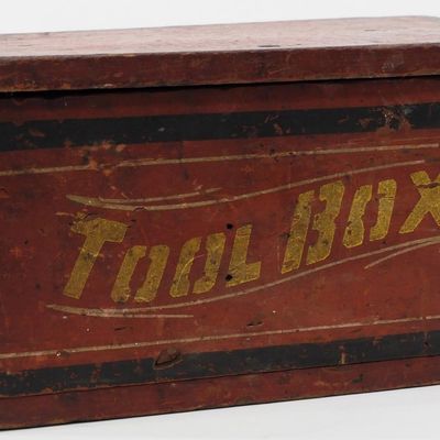 Sale Photo Thumbnail #369: Early small wooden tool box