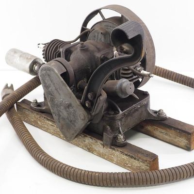 Sale Photo Thumbnail #476: Maytag twin-cylinder engine