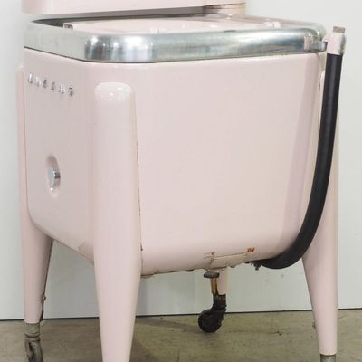 Sale Photo Thumbnail #261: Maytag Model E2L wringer washer in pink