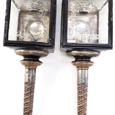 Sale Photo Thumbnail #248: Pair of large carriage lamps