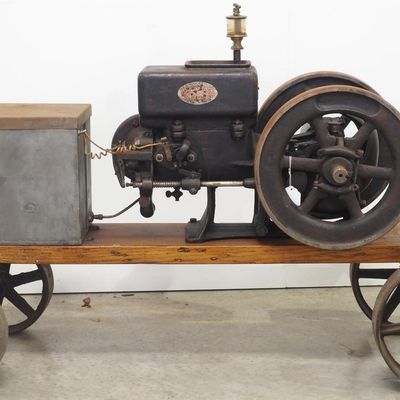 Sale Photo Thumbnail #422: Alamo Blue Line 1.5hp hit & miss engine