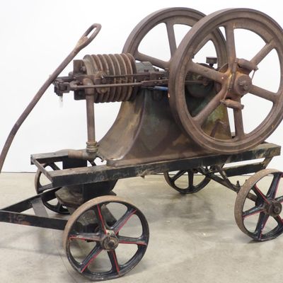 Sale Photo Thumbnail #399: Gade 2.5hp high base igniter engine on cart