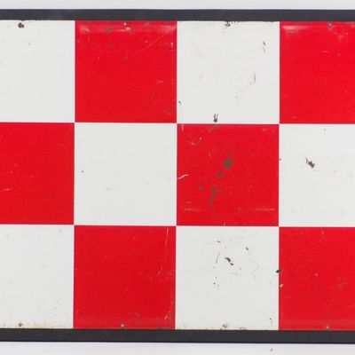 Sale Photo Thumbnail #586: Purina flag sign