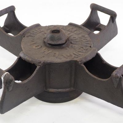 Sale Photo Thumbnail #735: Adams Co. rotating washline post top