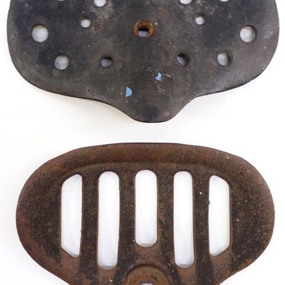 Sale Photo Thumbnail #514: (2) Unmarked cast iron seats