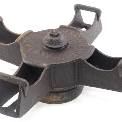 Sale Photo Thumbnail #734: Adams Co. rotating washline post top