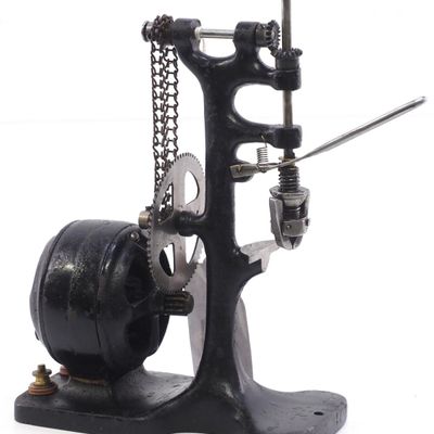 Sale Photo Thumbnail #259: Salesman sample drill press
