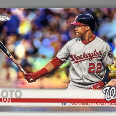 Sale Photo Thumbnail #94: 2019 Topps Chrome Juan Soto 2nd Year Refractor #155