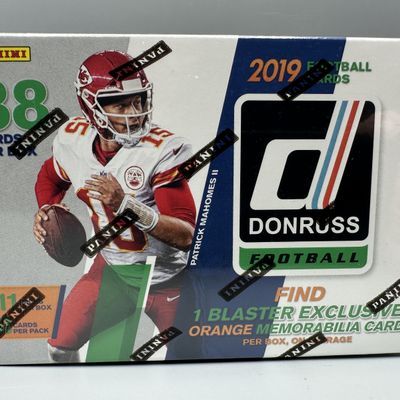 Sale Photo Thumbnail #171: 2019 Donruss Football Sealed Blaster Box