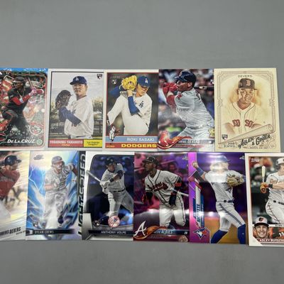 Sale Photo Thumbnail #25: (11) Modern Baseball Star Player Rookie Cards W/ Parallels & Refractors - Elly De La Cruz, Yoshinobu Yamamoto, Adley Rutschman