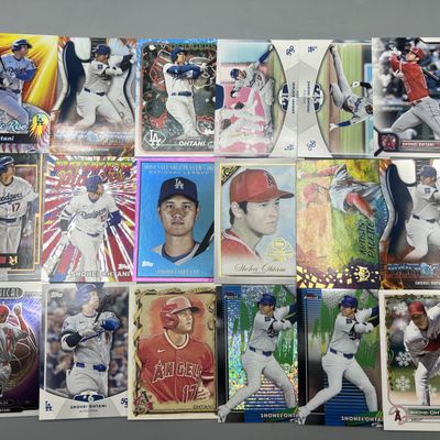 Sale Photo Thumbnail #115: (18) Shohei Ohtani Baseball Cards W/ Base, Inserts & Parallels