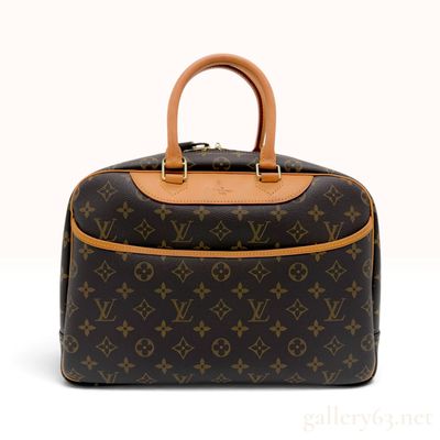 Sale Photo Thumbnail #27: Louis Vuitton Monogram Deauville Handbag with Padlock and Keys