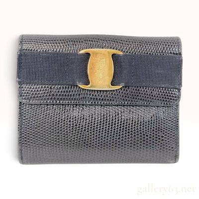 Sale Photo Thumbnail #290: Vintage Salvatore Ferragamo Vara Bow Black Lizard-Embossed Leather Compact Wallet