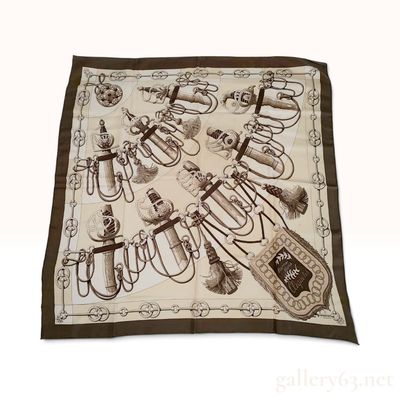 Sale Photo Thumbnail #185: Vintage Hermes Cliquetis Brown Silk Carre 90