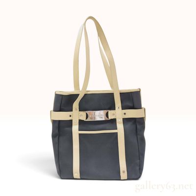 Sale Photo Thumbnail #63: Bvlgari Logo Plate Navy Canvas and Cream Leather Tote Bag