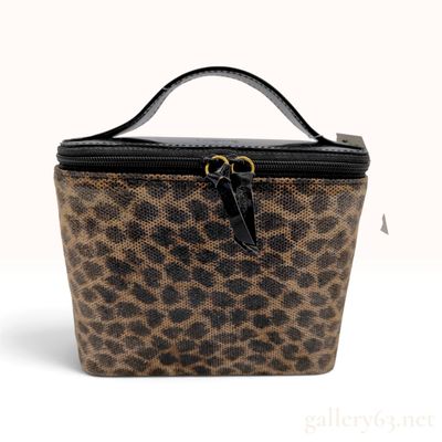Sale Photo Thumbnail #218: Vintage Loewe Leopard Print Vanity Bag in Black Patent Leather