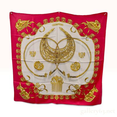 Sale Photo Thumbnail #44: Hermes Les Cavaliers d'Or Pink Silk Carre 90