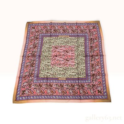 Sale Photo Thumbnail #16: Hermes Chasse en Inde Pink Silk Carre 90
