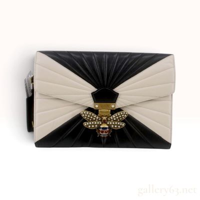 Sale Photo Thumbnail #466: Gucci Queen Margaret Bee Envelope Clutch in Bicolor Quilted Leather