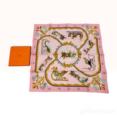 Sale Photo Thumbnail #266: Vintage Hermes Plumes et Grelots Pink Jacquard Silk Carre 90 Scarf with Box