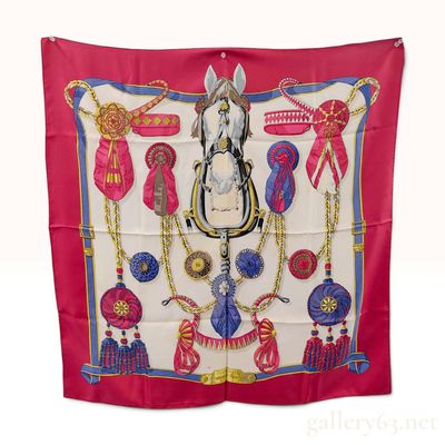 Sale Photo Thumbnail #196: Hermes Frontaux et Cocardes Red and Cream Silk Carre 90