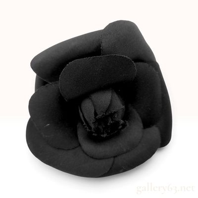 Sale Photo Thumbnail #406: Chanel Vintage Camellia Black Fabric Brooch with Original Box